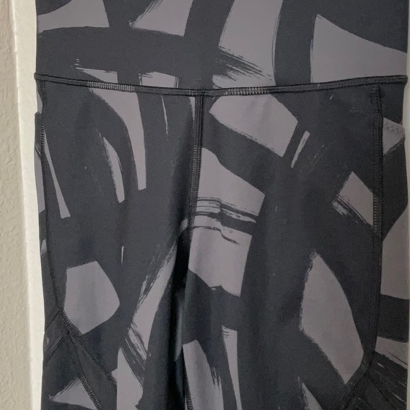 Athleta Tenacity 7/8 Tight - Picture 2 of 8